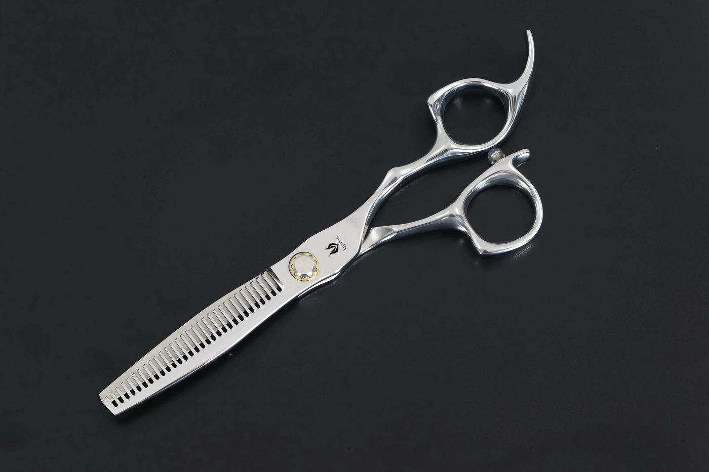 Five-Scissor Cutting & Texturizing Collection — 3