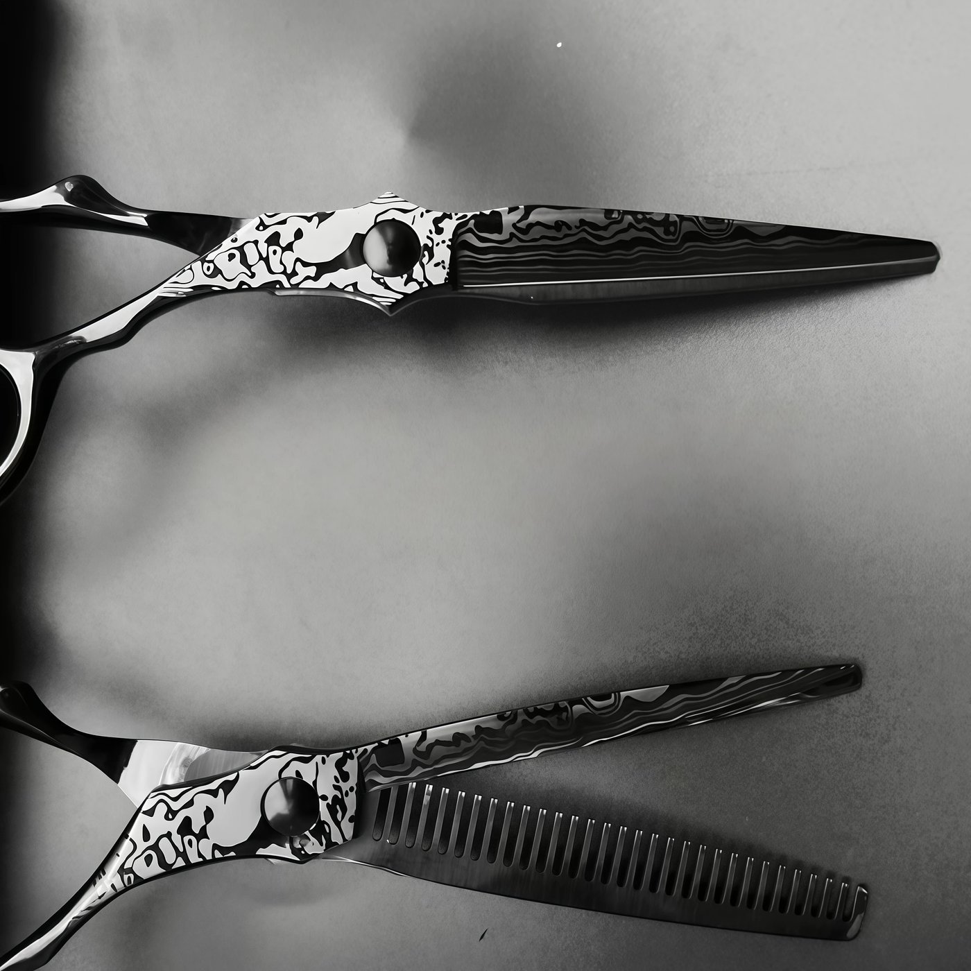 Engraved Blade Scissors Set — 2